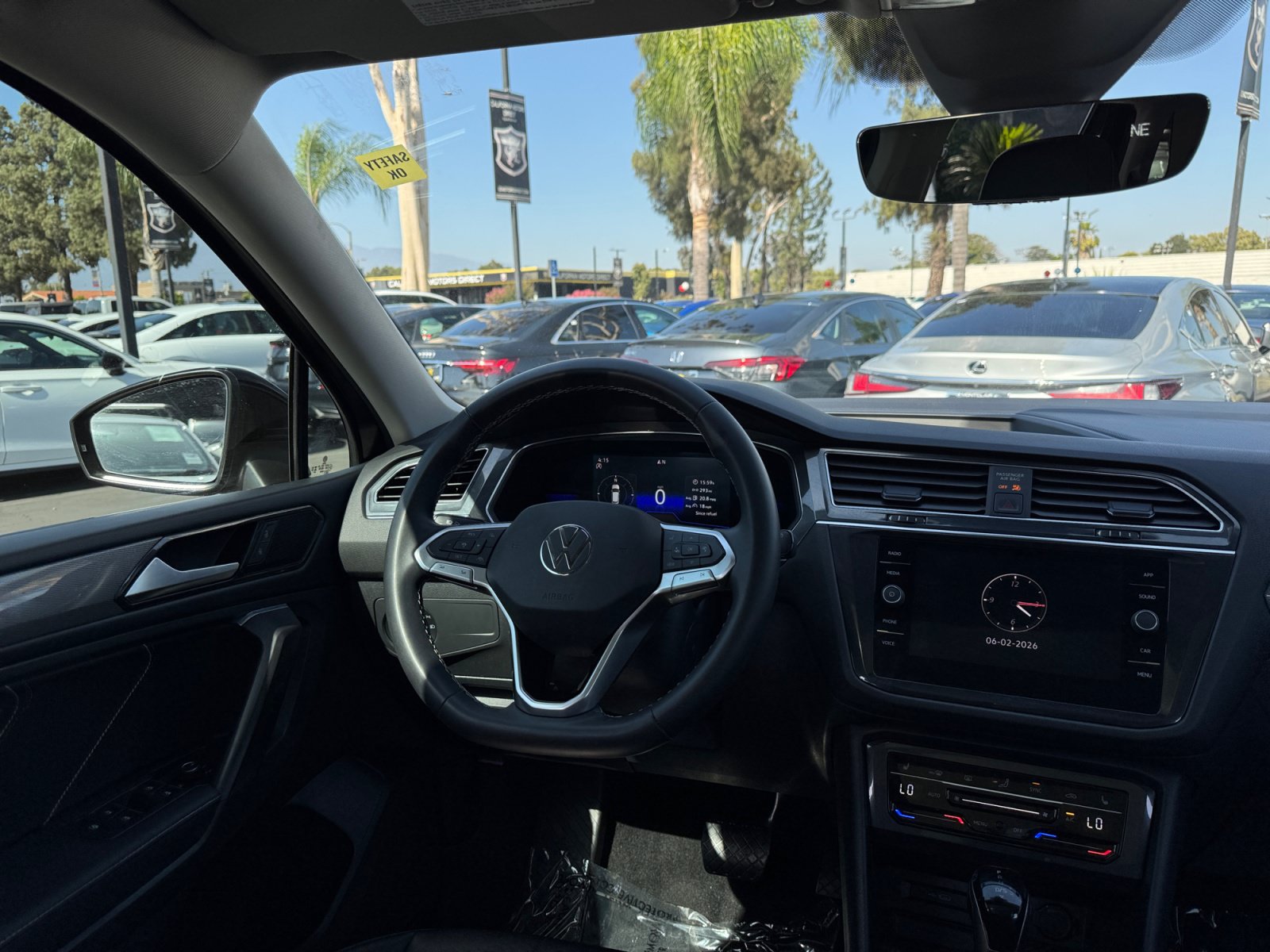 Used 2023 Volkswagen Tiguan SE FWD image 19