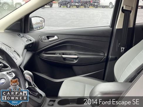 Used 2014 Ford Escape SE image 22