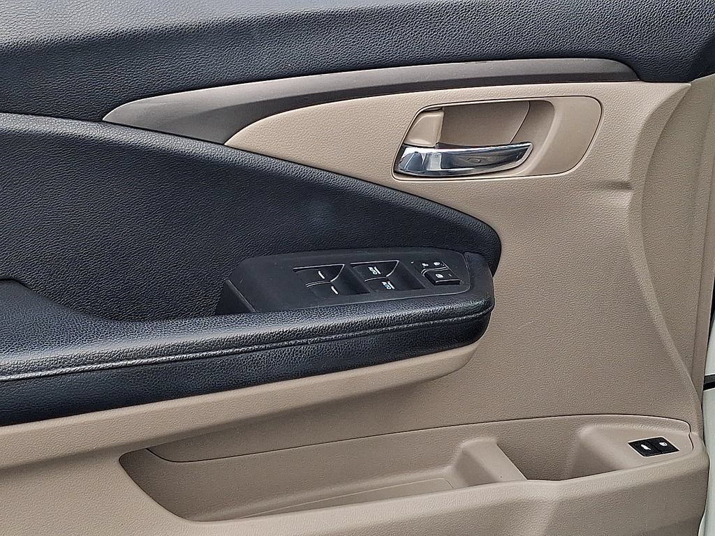 Used 2016 Honda Pilot EX-L image 13