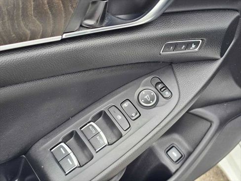 Used 2020 Honda Accord EX-L image 23
