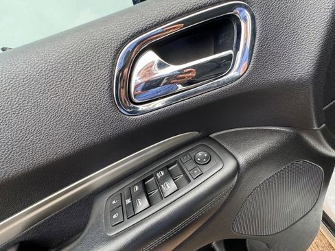 Used 2018 Dodge Durango SXT w/ Quick Order Package 2BB image 11