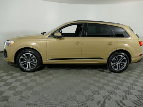 Certified 2025 Audi Q7 2.0T Premium Plus image 6