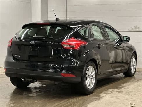 Used 2016 Ford Focus SE w/ SE Cold Weather Package image 29