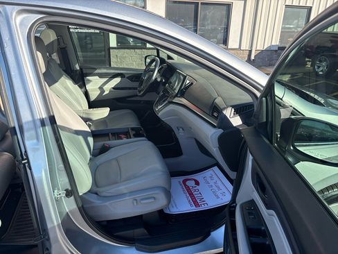 Used 2019 Honda Odyssey EX-L image 14