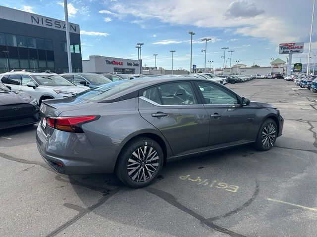 New 2026 Nissan Altima 2.5 SV AWD/4WD image 12