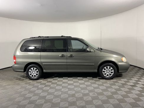 Used 2005 Kia Sedona EX image 2