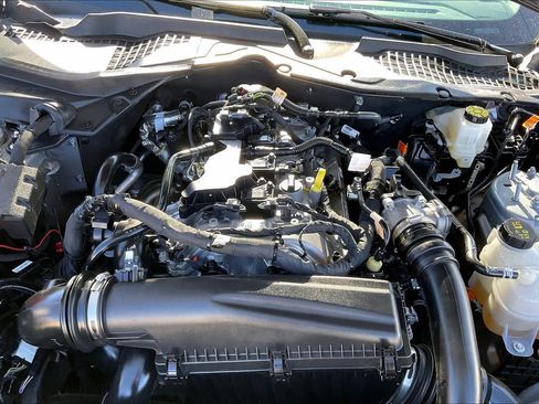 Used 2025 Ford Mustang Premium image 31