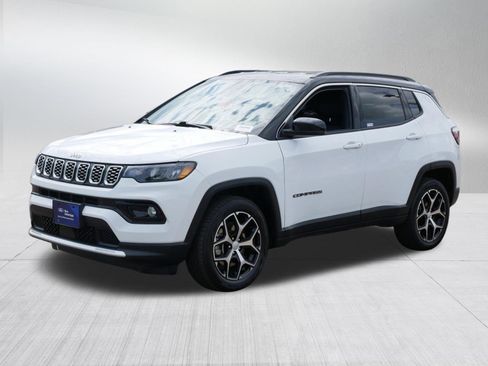 Used 2024 Jeep Compass Limited AWD/4WD image 3