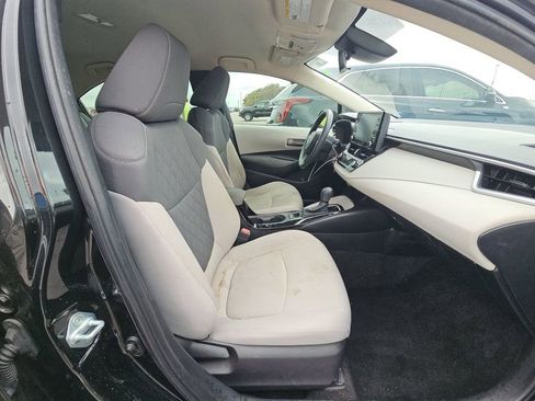 Used 2022 Toyota Corolla LE image 14