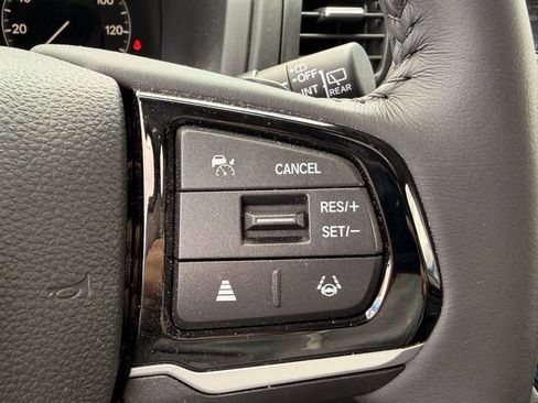 Used 2025 Honda Odyssey Touring image 8