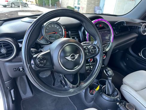 Used 2015 MINI Cooper S image 10