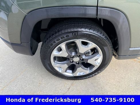 Used 2018 Jeep Compass Limited w/ Navigation Group AWD/4WD image 4