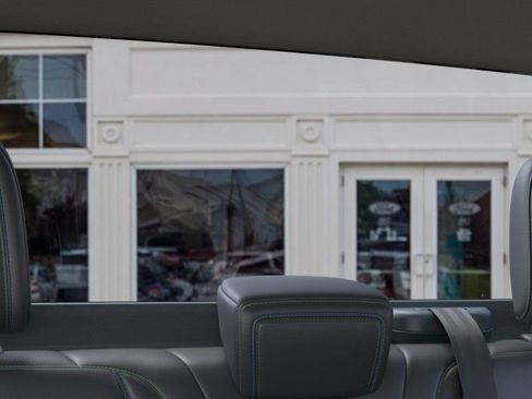 New 2025 Ford Maverick Lobo image 24