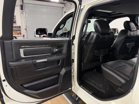 Used 2016 RAM 2500 Laramie Limited AWD/4WD image 16