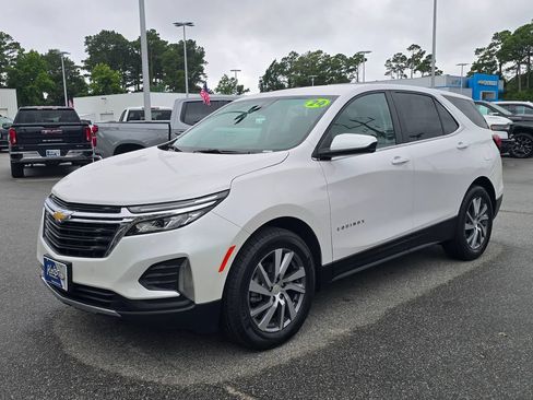 Used 2024 Chevrolet Equinox LT FWD image 1