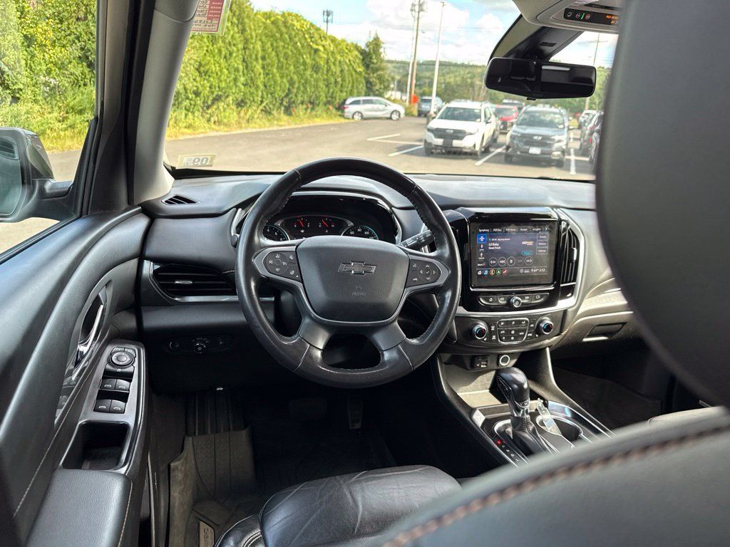 Used 2021 Chevrolet Traverse RS AWD/4WD image 20