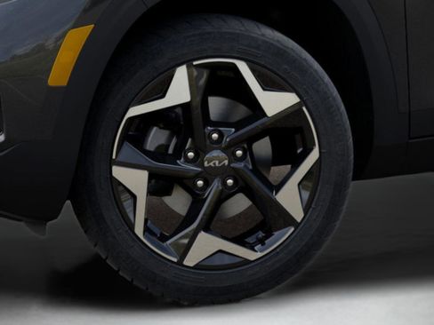 New 2026 Kia Seltos S FWD image 10