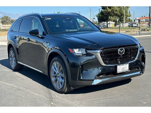 Certified 2025 MAZDA CX-90 3.3 Turbo w/ Premium Plus Pkg image 5