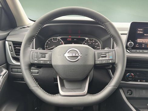 New 2026 Nissan Rogue SV w/ Cold Weather Package AWD/4WD image 9