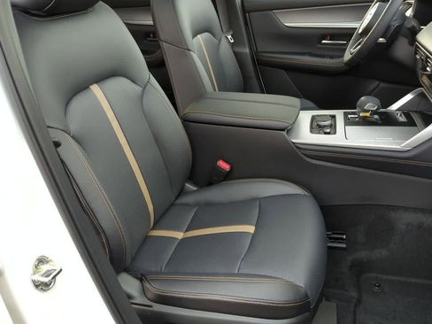 Used 2025 MAZDA CX-70 3.3 Turbo S w/ Premium Package AWD/4WD image 21