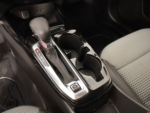 Used 2024 Chevrolet Trax LT FWD image 7