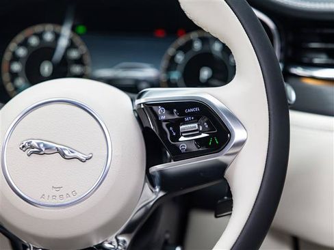 New 2026 Jaguar F-PACE R-Dynamic S AWD/4WD image 22
