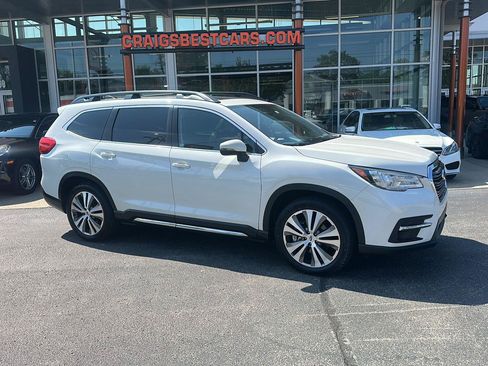 Used 2022 Subaru Ascent Limited w/ Technology Package AWD/4WD image 1