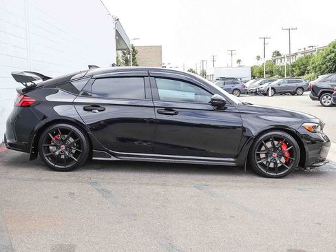 Used 2025 Honda Civic Type R image 5