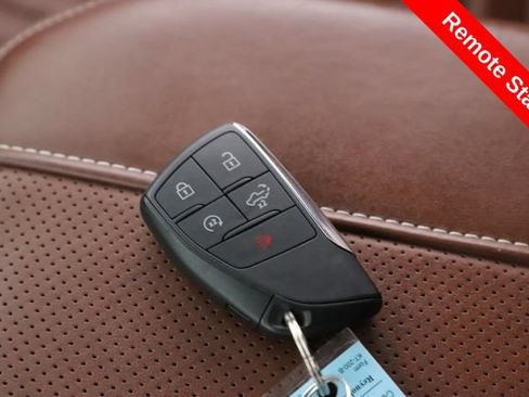 Used 2025 GMC Sierra 1500 Denali Ultimate AWD/4WD image 3