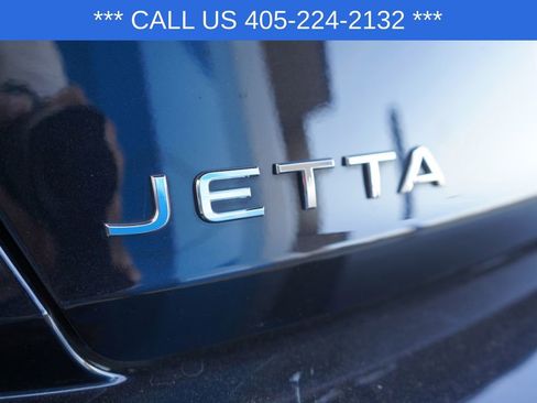 Used 2024 Volkswagen Jetta SE image 7