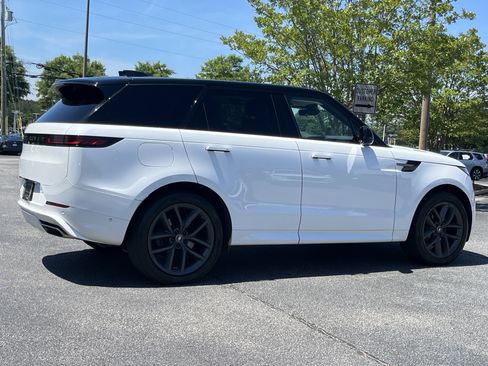 Used 2024 Land Rover Range Rover Sport Dynamic SE AWD/4WD image 24