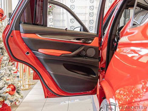 Used 2016 BMW X5 M image 35