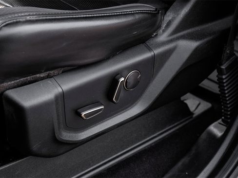 Used 2019 Ford F150 Raptor w/ Equipment Group 802A Luxury image 36