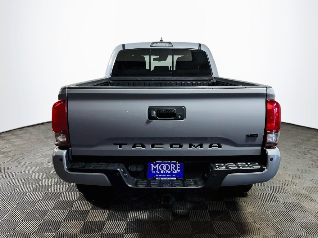 Used 2021 Toyota Tacoma TRD Sport w/ Technology Package AWD/4WD image 6