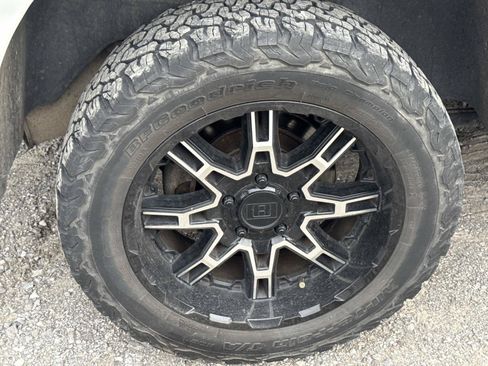 Used 2016 RAM 1500 Express AWD/4WD image 6