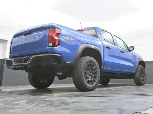 Used 2025 Chevrolet Colorado Trail Boss AWD/4WD image 43