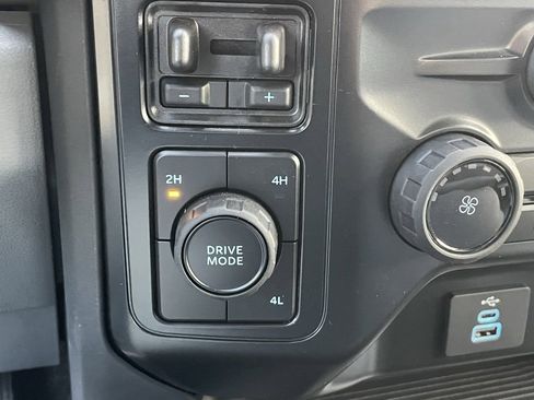 New 2026 Ford F350 XL w/ XL Chrome Package image 44