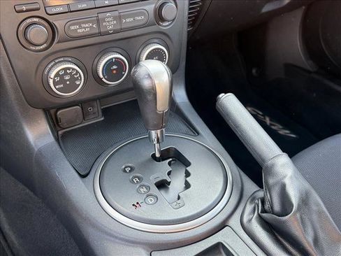 Used 2014 MAZDA MX-5 Miata Club image 20