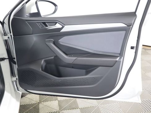 New 2025 Volkswagen Jetta SE image 48