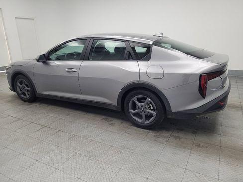 Used 2025 Kia K4 FWD image 3