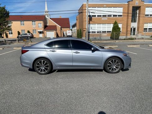 Used 2016 Acura TLX V6 image 4