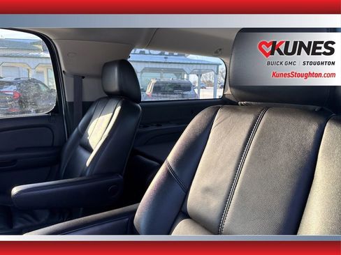 Used 2014 GMC Yukon XL SLT w/ SLT-2 Equipment Package image 32