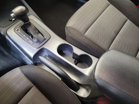 Used 2016 Kia Forte LX image 26