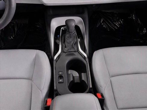 Used 2025 Toyota Corolla SE FWD image 23
