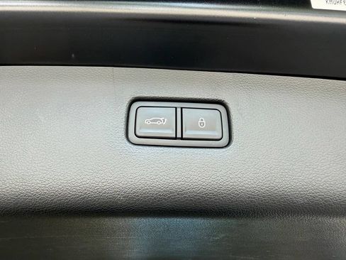Used 2025 Genesis GV80 2.5T Standard AWD/4WD image 34