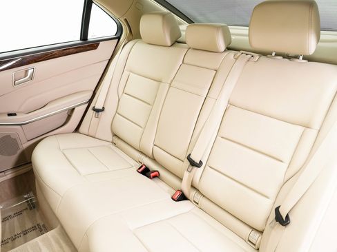 Used 2015 Mercedes-Benz E 250 E 250 image 25