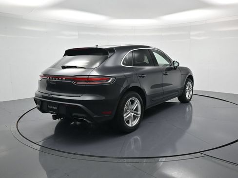 Used 2026 Porsche Macan AWD/4WD image 30