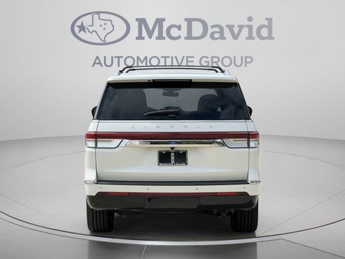 Certified 2024 Lincoln Navigator Reserve AWD/4WD image 6