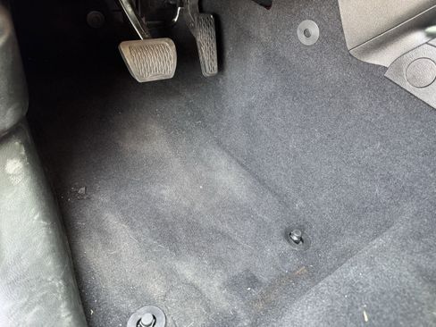 Used 2025 Jeep Wrangler Sahara w/ Safety Group image 18