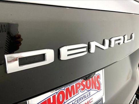 Used 2025 GMC Yukon Denali image 7